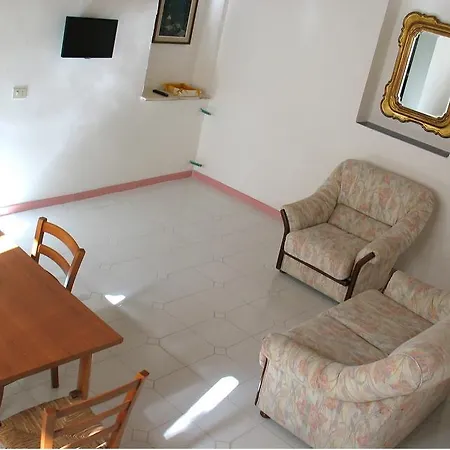La Torretta بيت للعطل فافينانا
